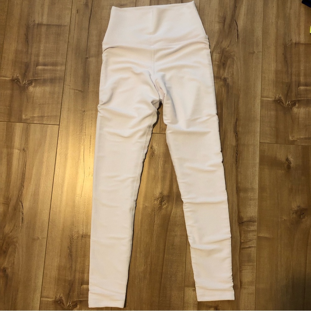 NEW Beach Riot White Ayla Legging - Picture 4 of 5